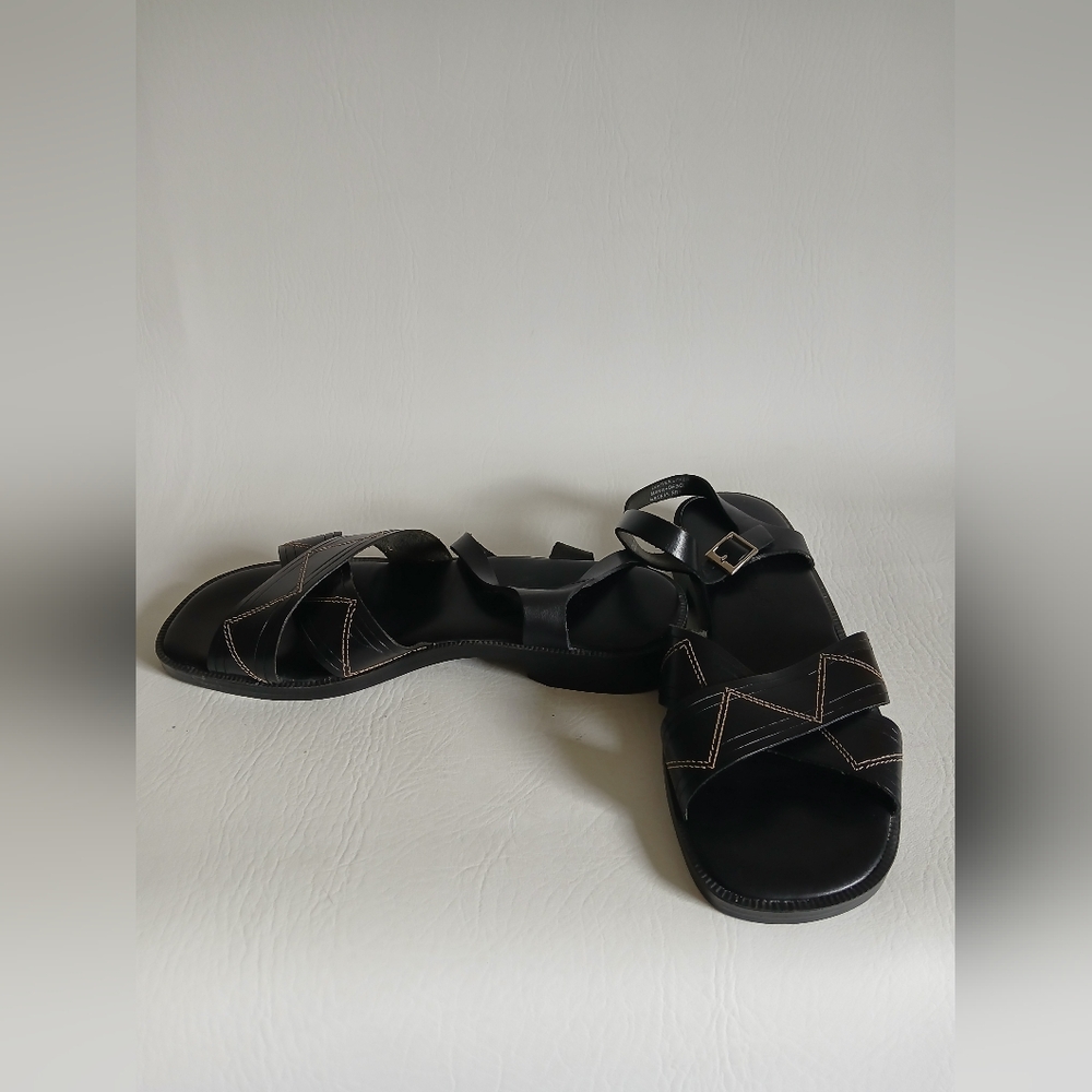 Women's Etienne Aigner Black Open Toe Side Buckle Sandals Sz7M Flat Heel